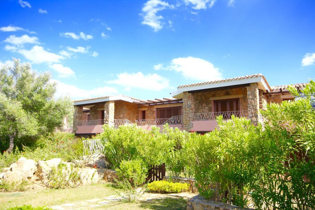 Residenze Dei Fiori Villa Porto Rotondo Exterior photo