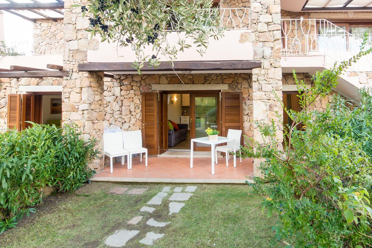 Residenze Dei Fiori Villa Porto Rotondo Exterior photo